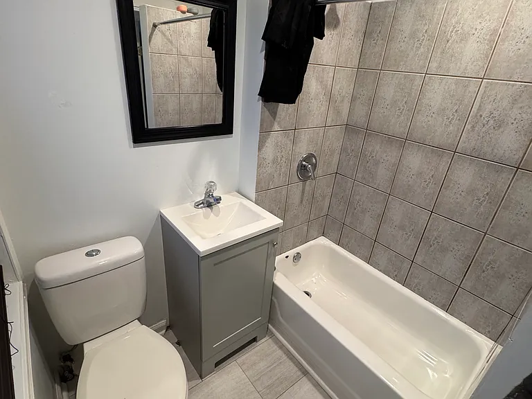 533 Franklin St #1 — Photo 7