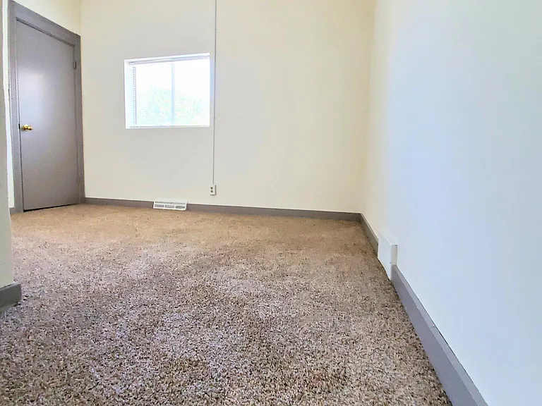 4129 Towle Ave — Photo 10