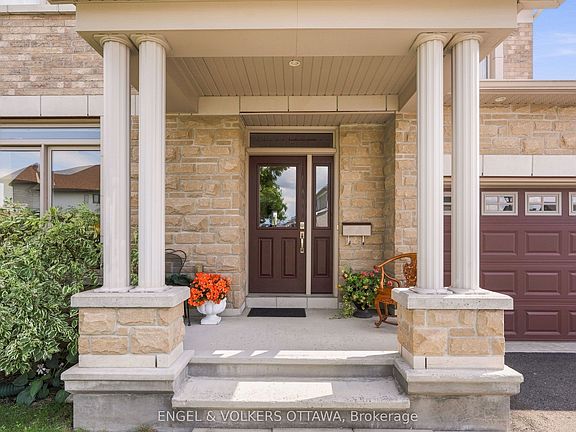 2nd image of 502 Caracole Way