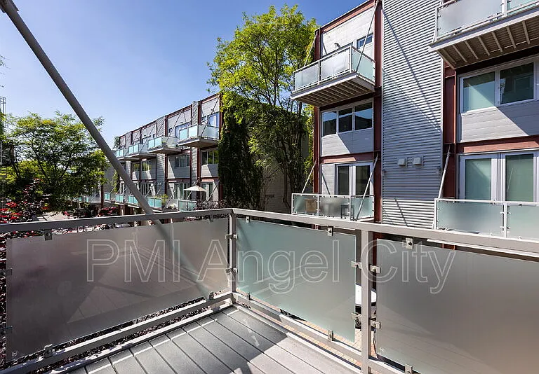 3450 Cahuenga Blvd W #607 — Photo 18