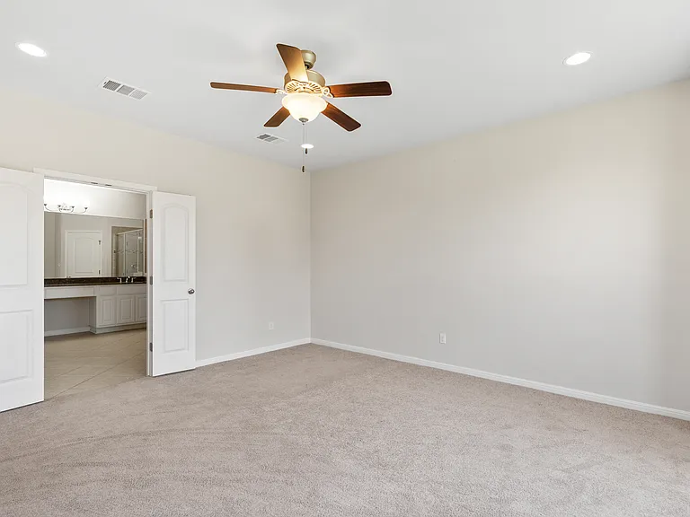 2428 Granite Hill Dr — Photo 52
