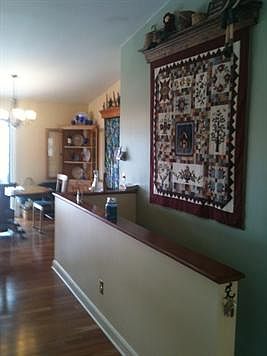 hall way to kitchen/dining