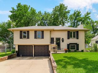 2321 W 48th St, Westwood, KS 66205