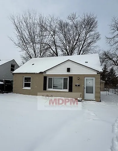 22763 Almond Ave Photo 1