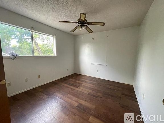 4th image of 521 E Sprague St #4