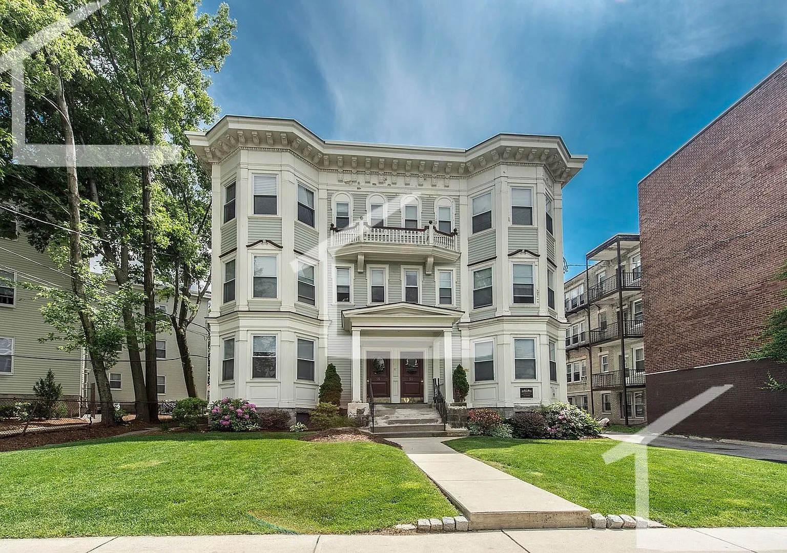 Nicely Priced, Spacious 2-bed/2-bath in Allston Avail for 9/1! — Photo 1
