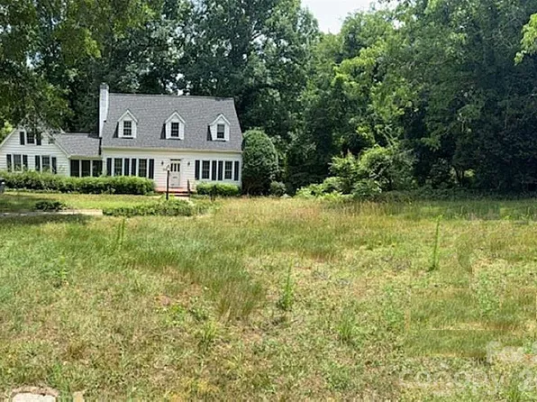 2813 Greenbriar Rd, Charlotte, NC 28209