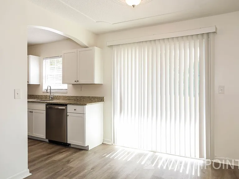 5524 Enchanted Dr — Photo 6