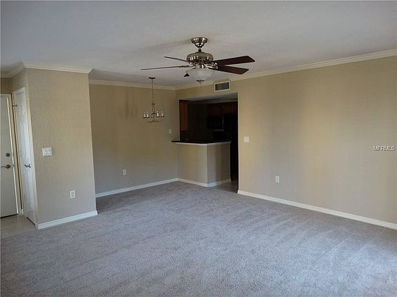 3rd image of 712 Lyndhurst St Unit 302