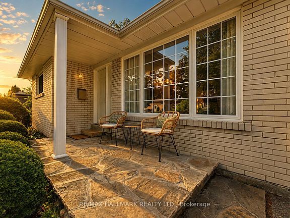 3rd image of 10 Cockburn Dr