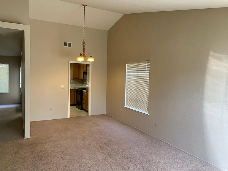 1040 Haman Way — Photo 12