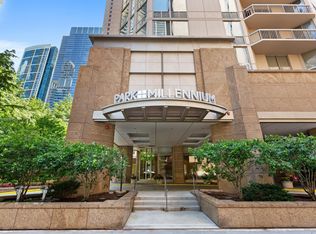 222 N Columbus Dr APT 3809, Chicago, IL 60601