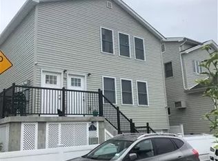 16 Opal Ct, Brooklyn, NY 11229