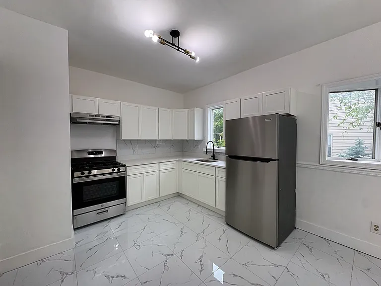 519 Chestnut St #2 — Photo 1