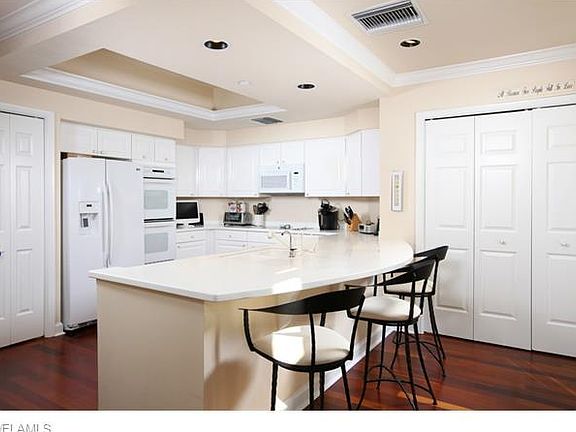 3rd image of 7075 Pelican Bay Blvd