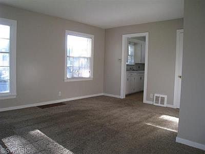 3rd image of 900 Dorothy St NW