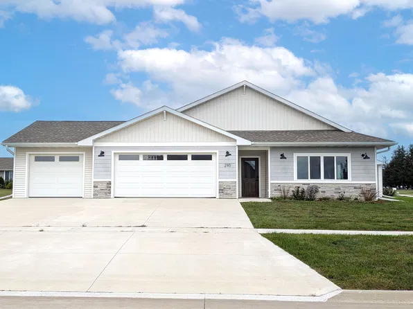 290 E Fuller Dr, Garner, IA 50438