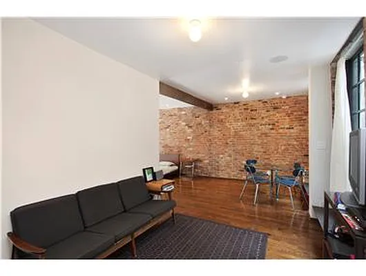 Sold by Douglas Elliman | media 29