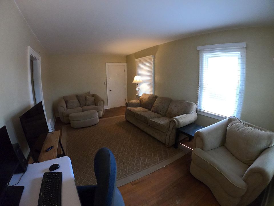 1st image of 407 N Dartmouth St #1