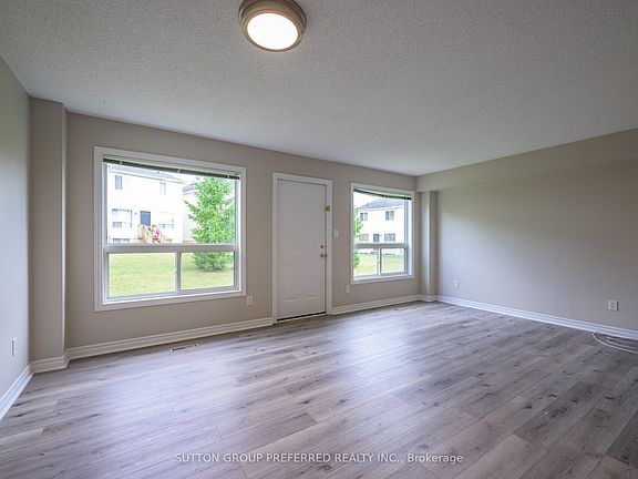 2nd image of 600 Sarnia Rd #29