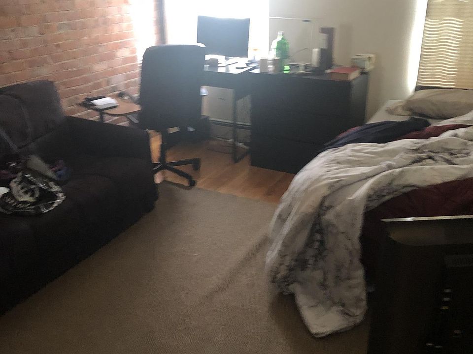 2nd image of 618 Columbus Ave #B