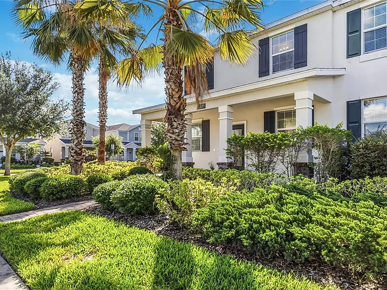 11686 Epic Ave — Photo 3