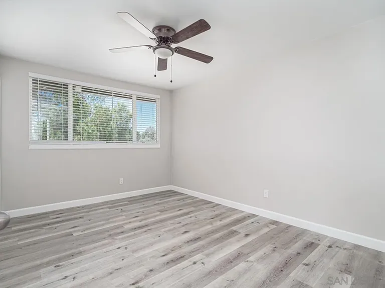 4935 Deaton Dr — Photo 10
