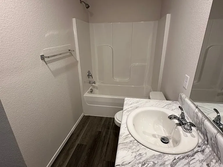 3212 E Jacob Ln — Photo 11