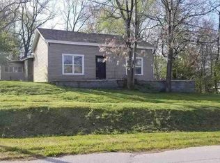 620 State St, Warsaw, MO 65355