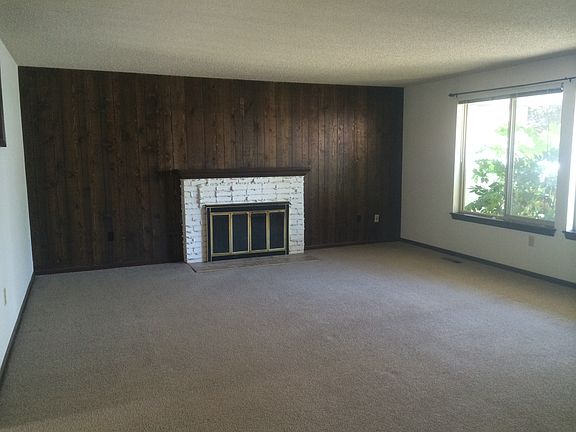 5th image of 6102 85th St SW