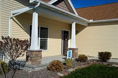 2nd image of 1 Laurie Cres