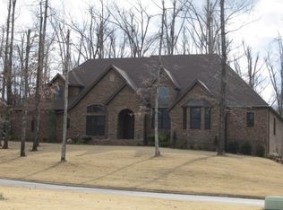 102 Avelon Dr, Paragould, AR 72450