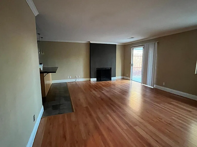 419 Manchester Way — Photo 7