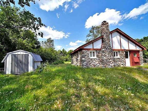 5th image of 12 Stone House Drive