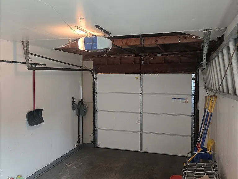 131 David Ave — Photo 8