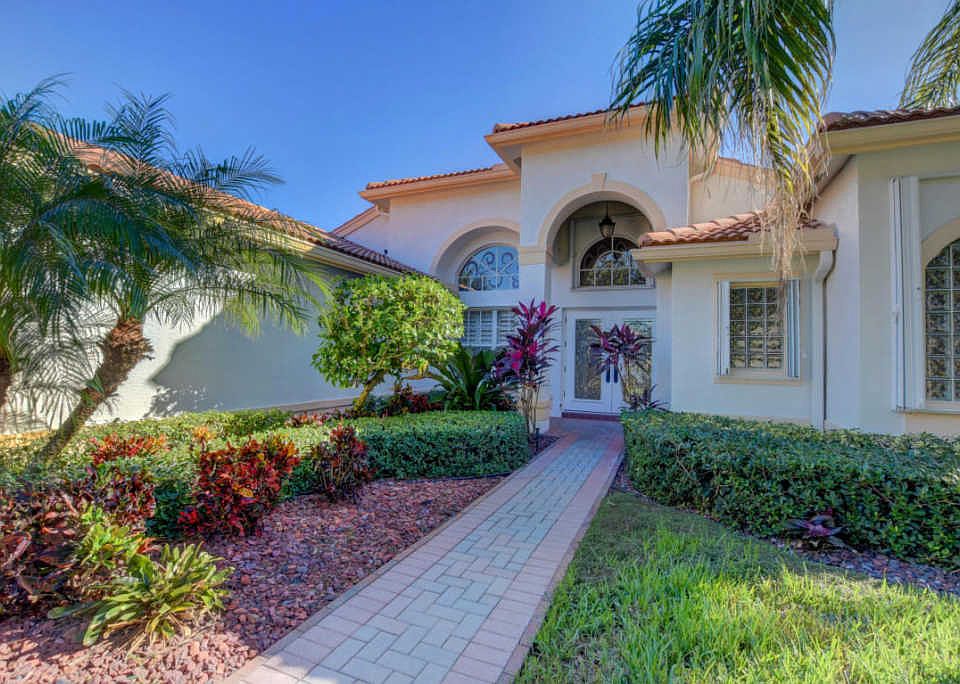 1st image of 13149 Alhambra Lake Cir