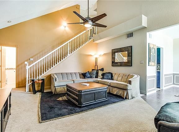 4th image of 2802 Carmel Dr