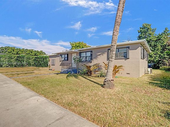 4th image of 18015 NW 6th Ave