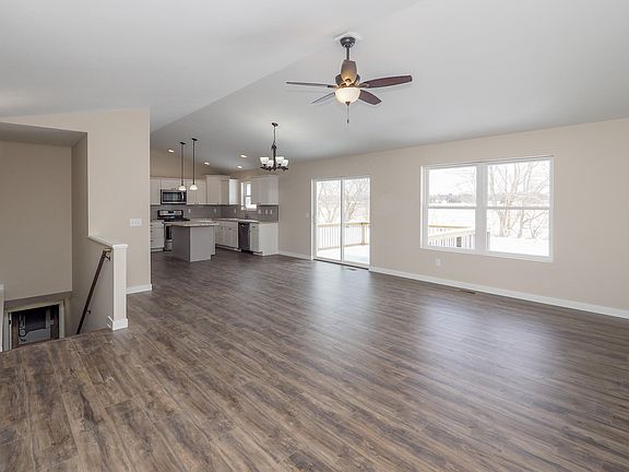 3rd image of 7719 Stermer Dr