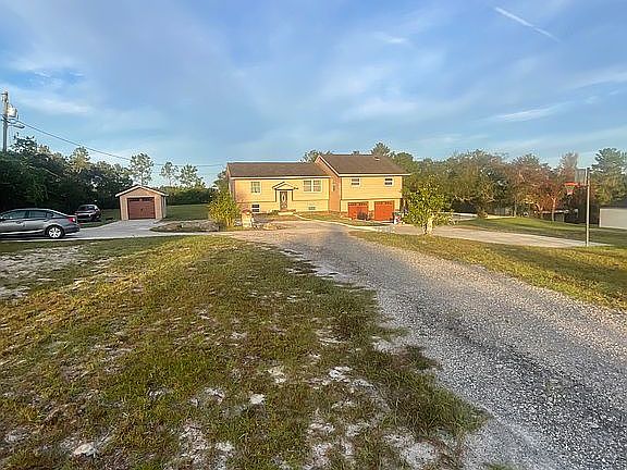 2nd image of 2855 Barry Dr