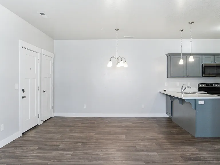 1836 W Terra Vista Ln — Photo 3