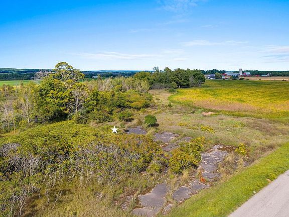 3rd image of 9538 Hump Rd