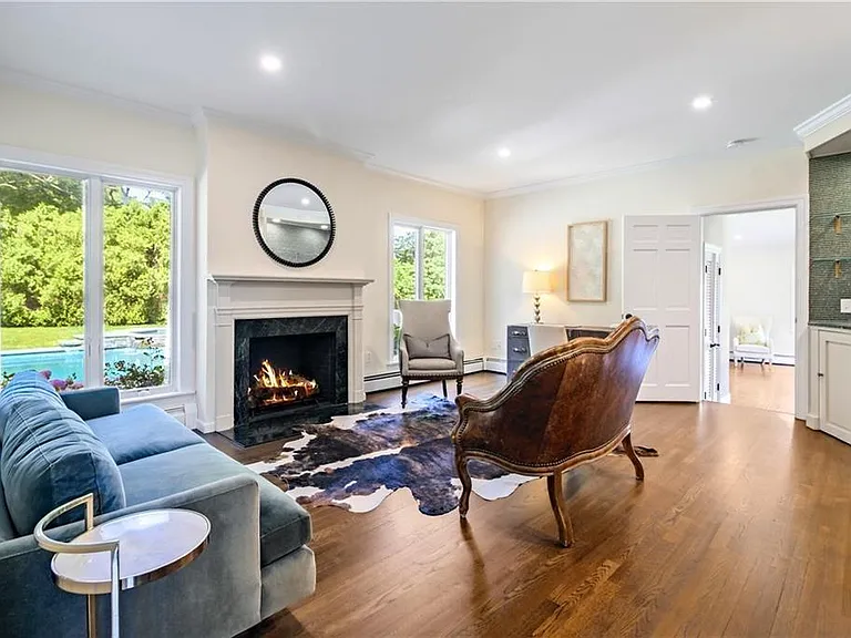 1 Harbor View Dr — Photo 32