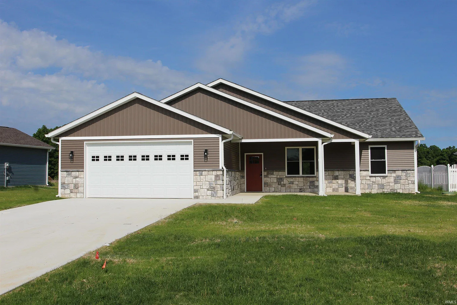 531 E Dogwood Ct photo 1
