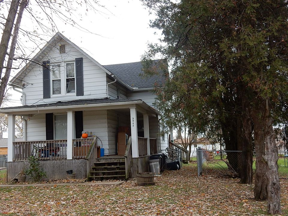 1st image of 5942 Roseland Ave