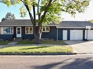 1019 E Erskine St, Pierre, SD 57501