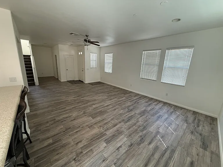 1880 Sora Ct — Photo 7