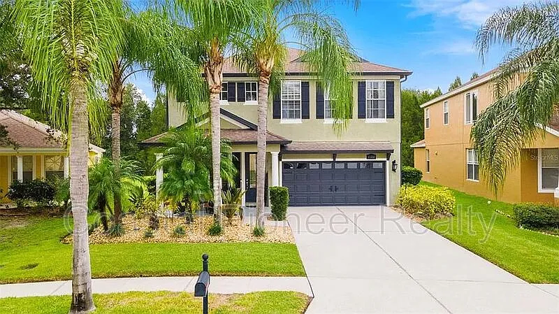 4 bed, 3.5 bath, 2634 sqft, $3,095 — Photo 1