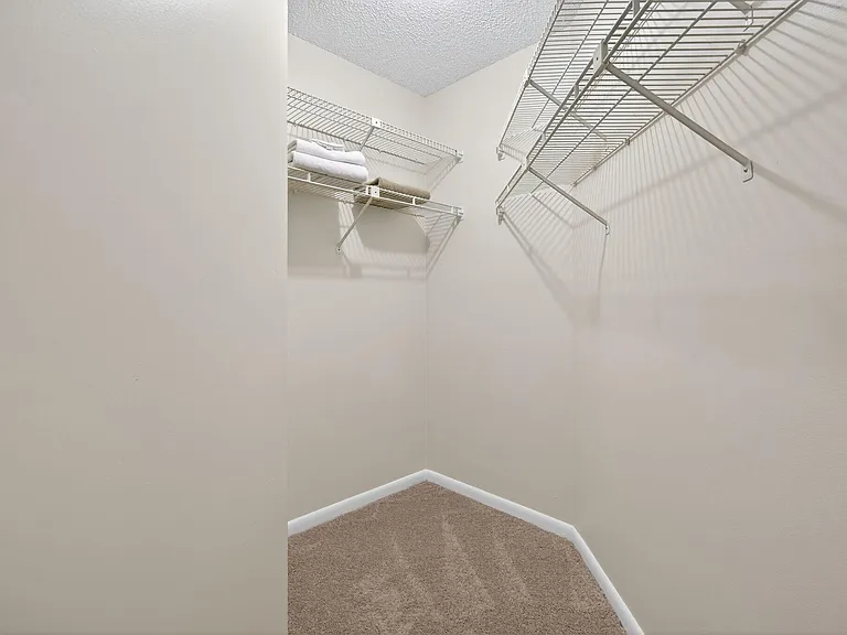 1127 E Seminole Ave #8A — Photo 21