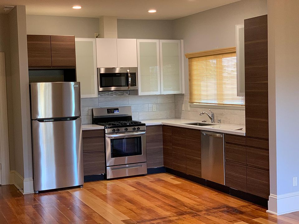 1st image of 323 N 5th St #4